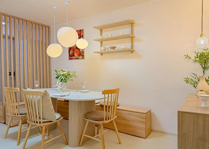 신규할인,nonhyeon, Gangnam Station, Gangnam Plastic Surgery, Dermatology, Garosu-gil, Hangang Park, Coex, Lotte World 30 Minutes Apartment *