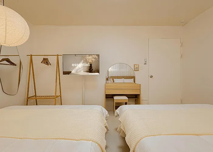 Apartment 신규할인,nonhyeon, Gangnam Station, Gangnam Plastic Surgery, Dermatology, Garosu-gil, Hangang Park, Coex, Lotte World 30 Minutes *